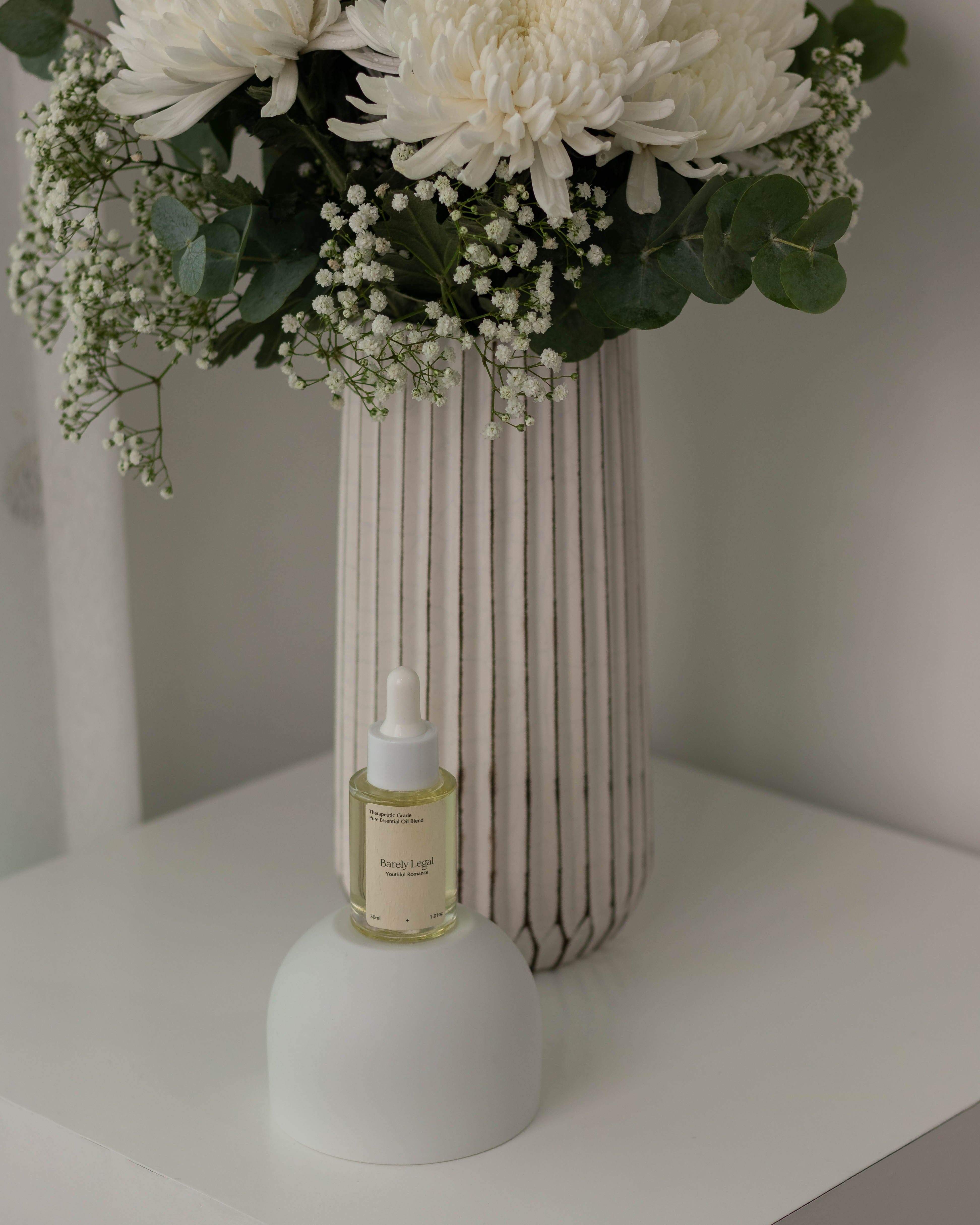 HYANG STUDIO Essential Oils Barely Legal (30ml)